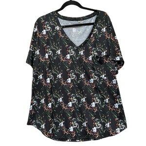 Woman's Black Floral Short Sleeve V- Neck Stretch Knit Top With Pocket Size 3XL